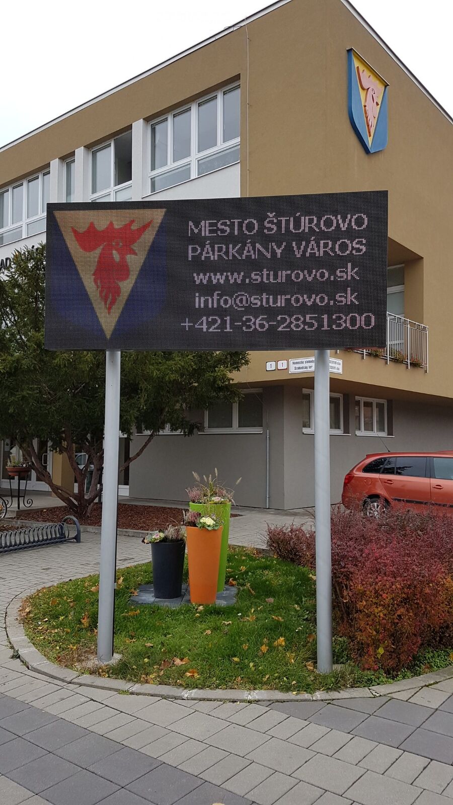 LED informačný displej BELLIMPEX pre mesto Štúrovo.