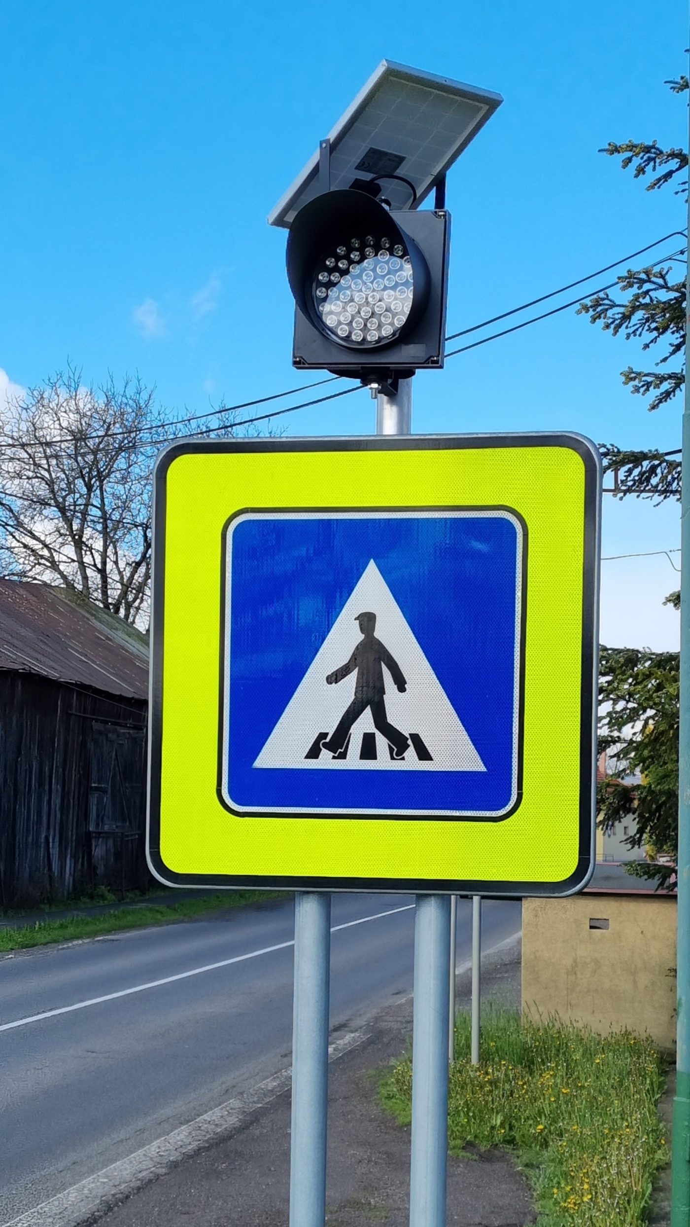 LED výstražné zariadenie pri priechode pre chodcov BELLIMPEX.
